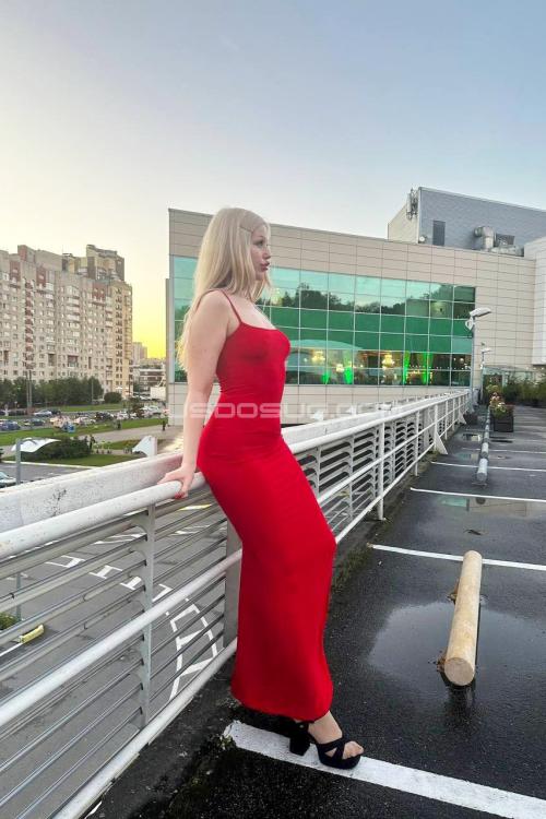 Проститутка Лада, в Питере у метро Площадь Ленина