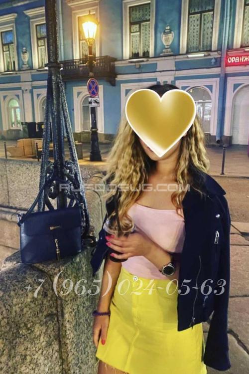 Проститутка Ксюша Дебют Секси Блонди, Питера у метро Невский проспект